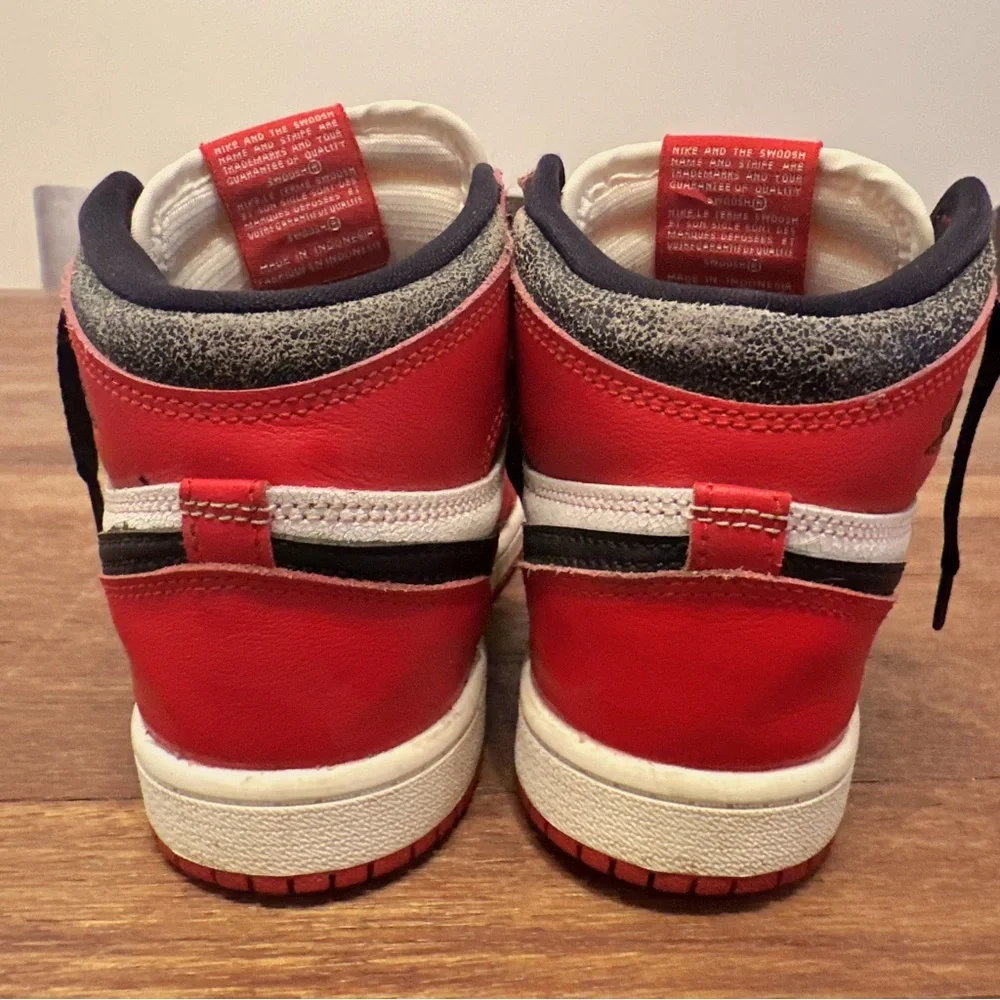Nike Air Jordan 1 Mid FD1412-612 Chicago Red White Black Boy 3Y Sneakers